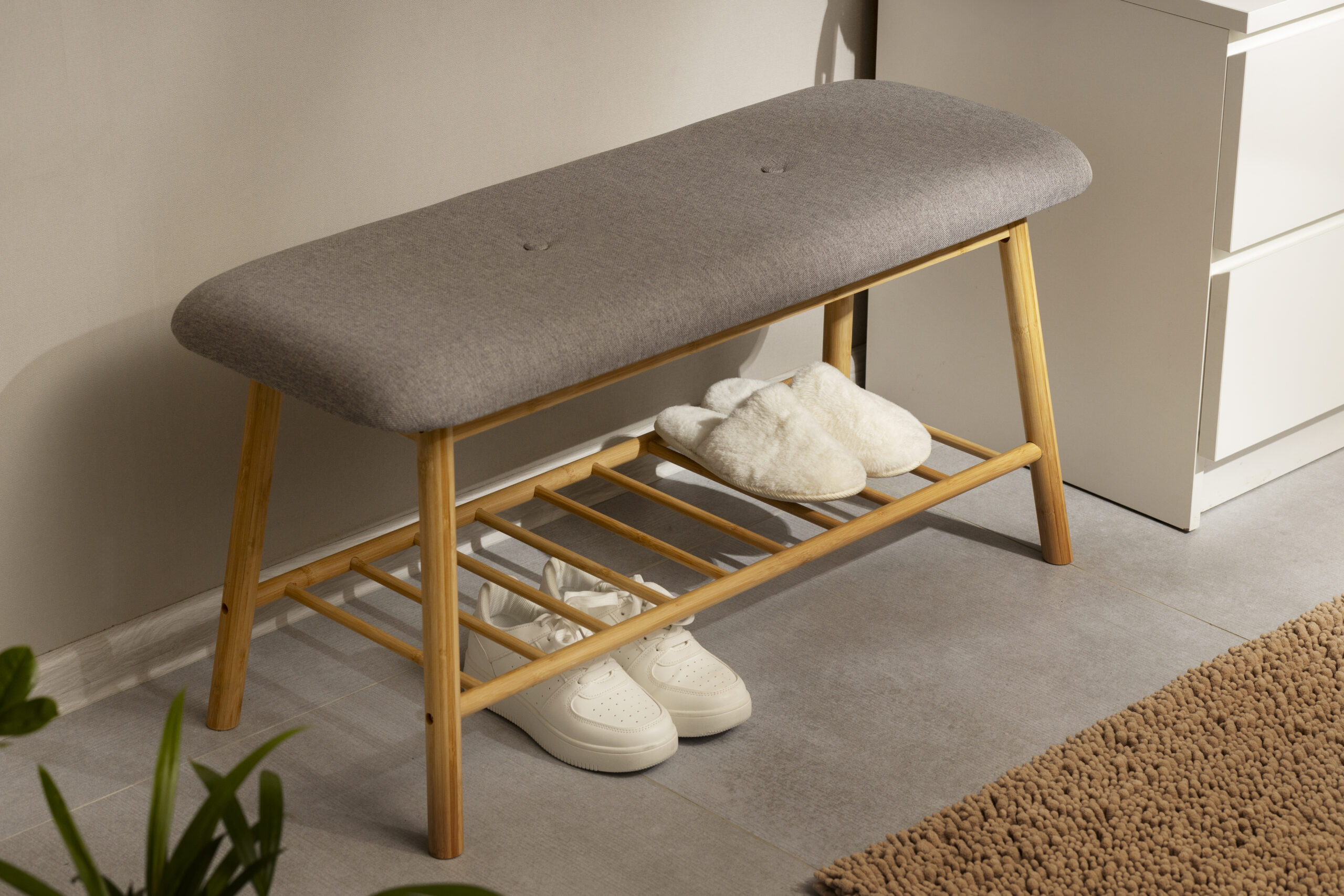 Entrée cabinet réflexologie chaussures rangées Niort