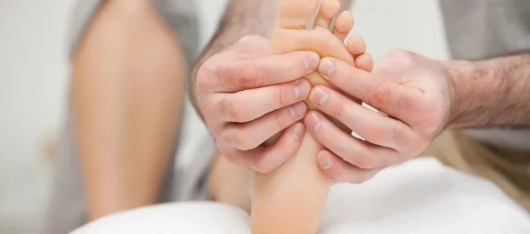 Réflexologie plantaire : que disent les recherches actuelles ?